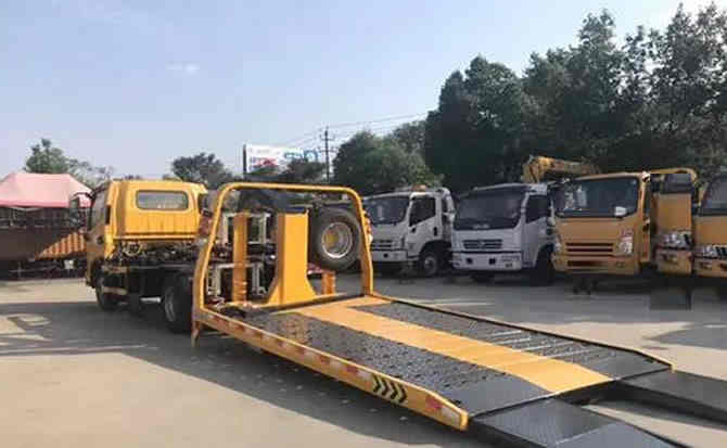 罗甸汽车中途维修案例